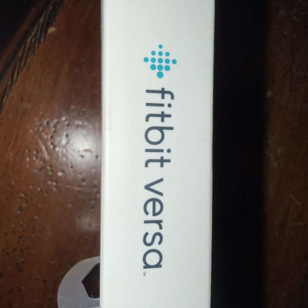 Fitbit Versa Classic Band - Authentic Brand New Sealed - White Large