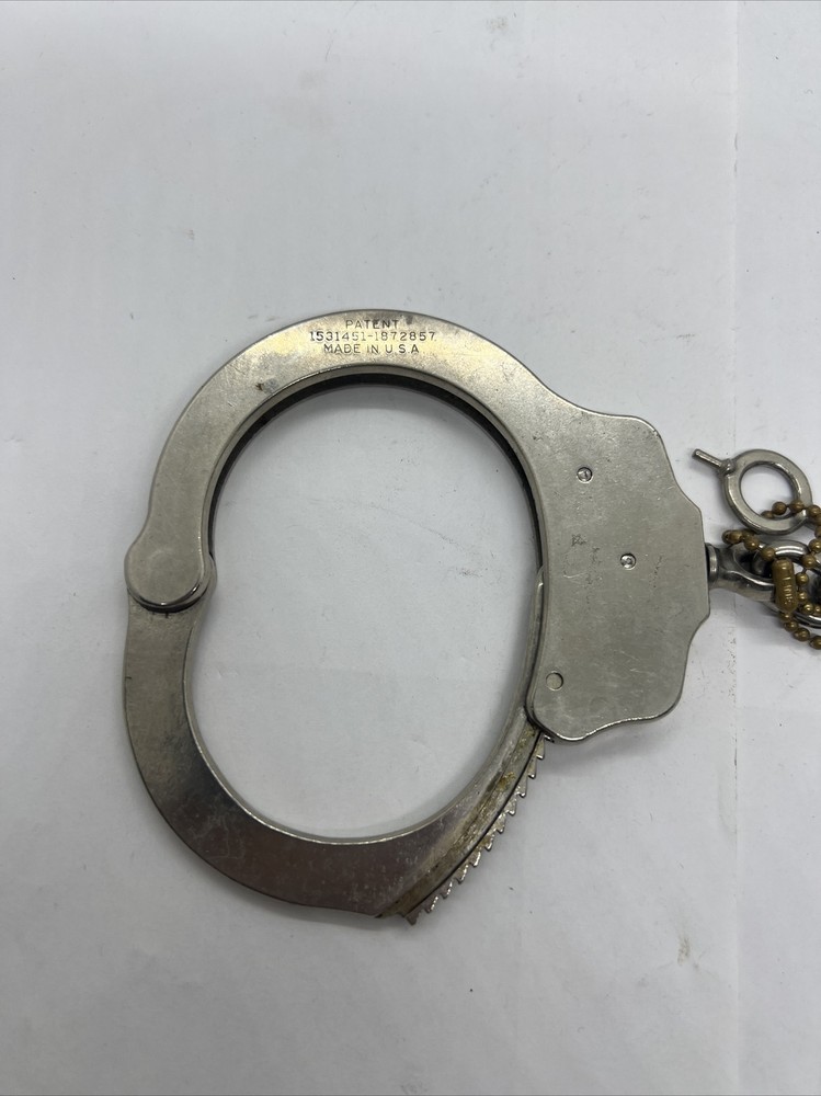 Handcuffes with Key Peerless Handcuff Co Lukin