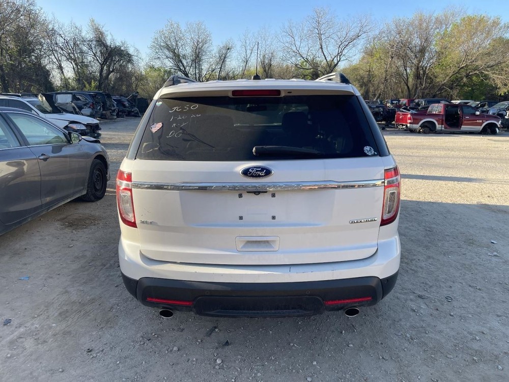 Info-GPS-TV Screen Front Display 8" Screen Fits 13-14 EXPLORER 1014678
