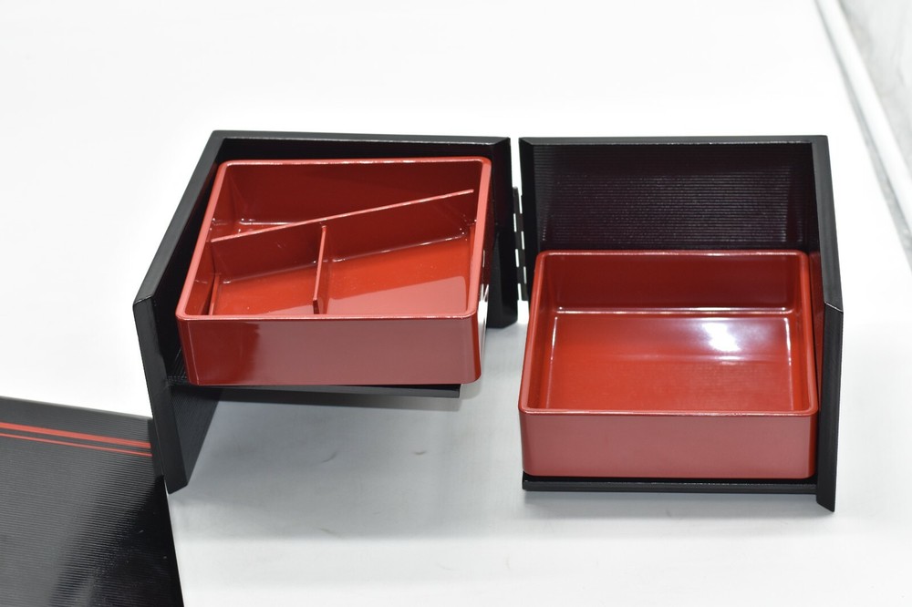 Lunch Bento Box Two Layer Laquer Ware VERY NICE BRAND FROM JAPAN