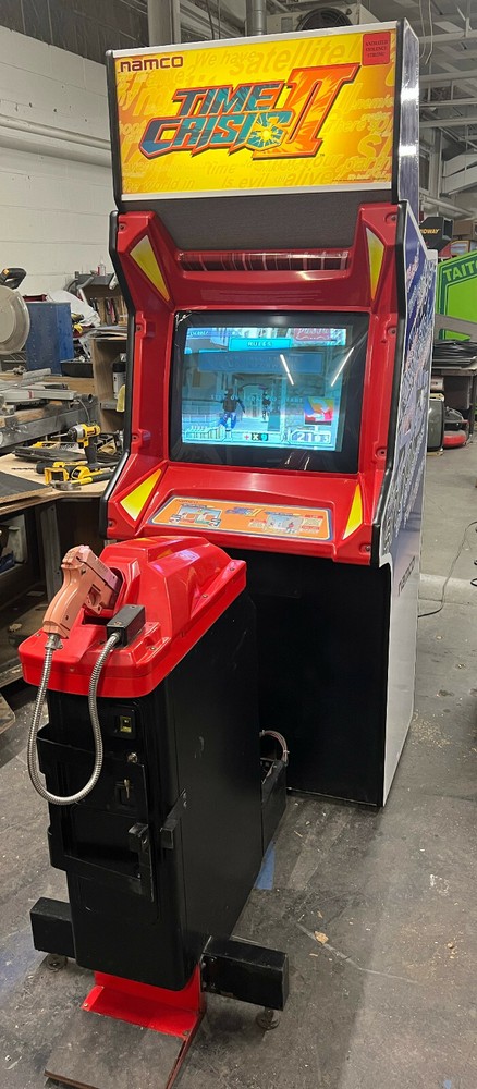 TIME CRISIS II ARCADE MACHINE by NAMCO