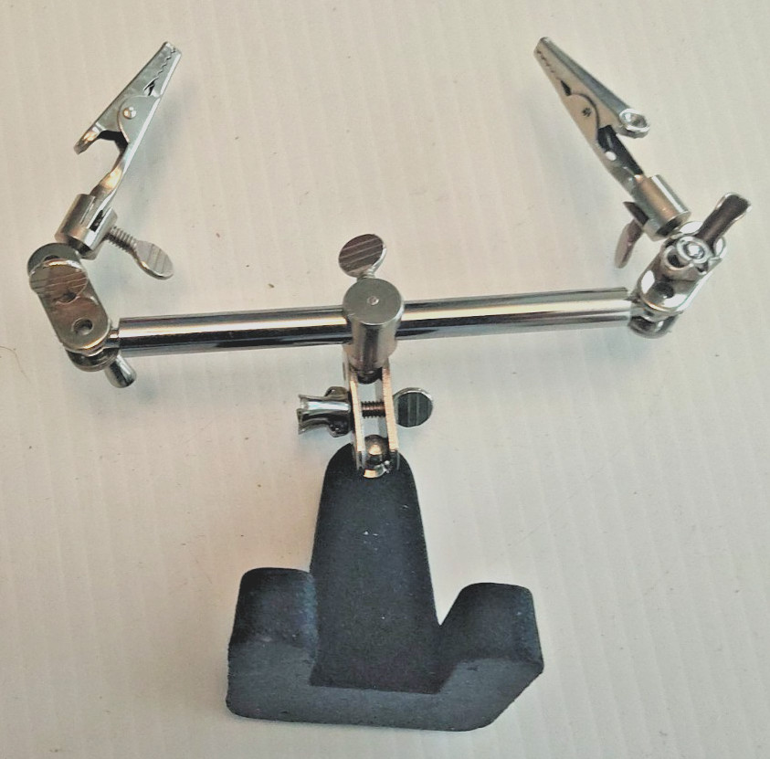Streamside Portable Fly Tying Vise with base -
