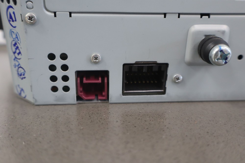 18-22 Chrysler Pacifica Dash Mounted Blu-Ray / DVD Player 68378304AA