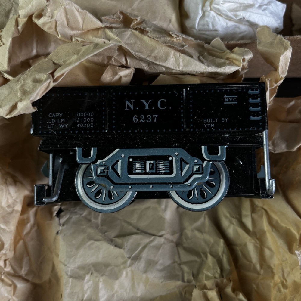 Vintage Atlas Shuttling Train & Freight Yard Set Original Box