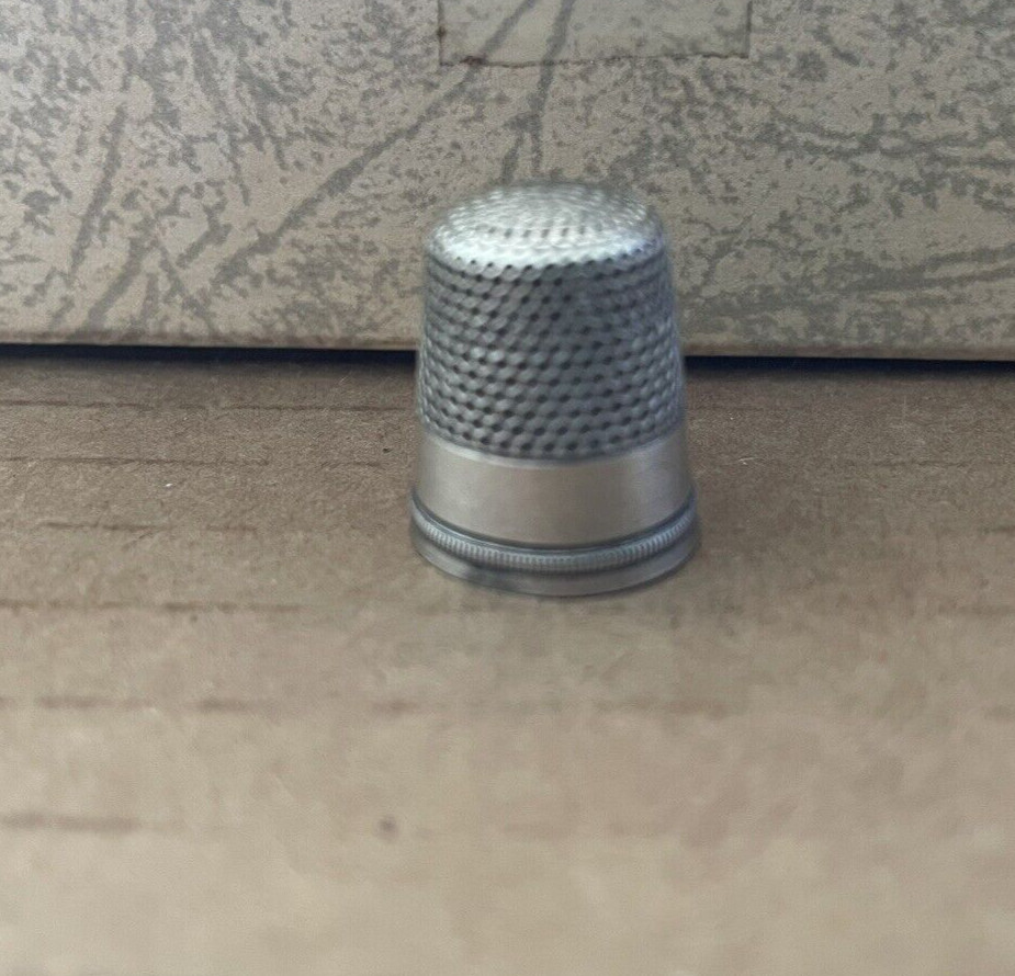 Vintage STERLING SILVER Sewing Thimble Hallmark Star #6