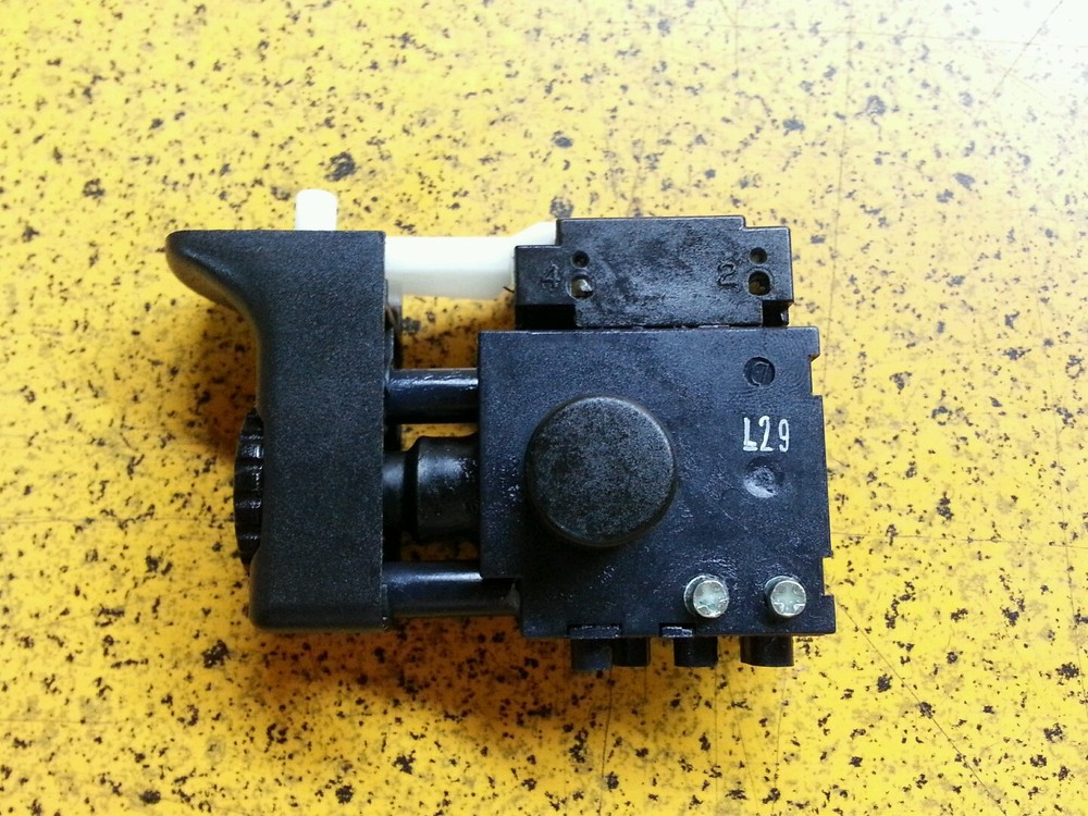 321-632 Hitachi Switch (1 P Pillar type) for drills