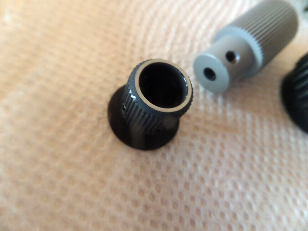 KNobs collins miso narco? Tek? used some with set screws some new 6 pcs