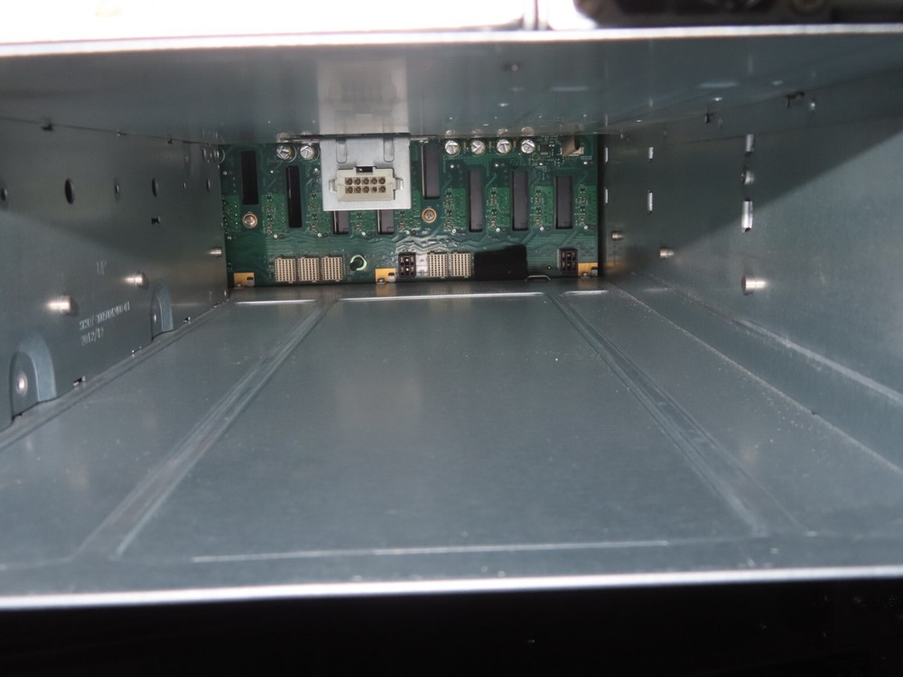 Nimble Storage Array CS260 HHD 12x 3TB SSD 4x 300GB