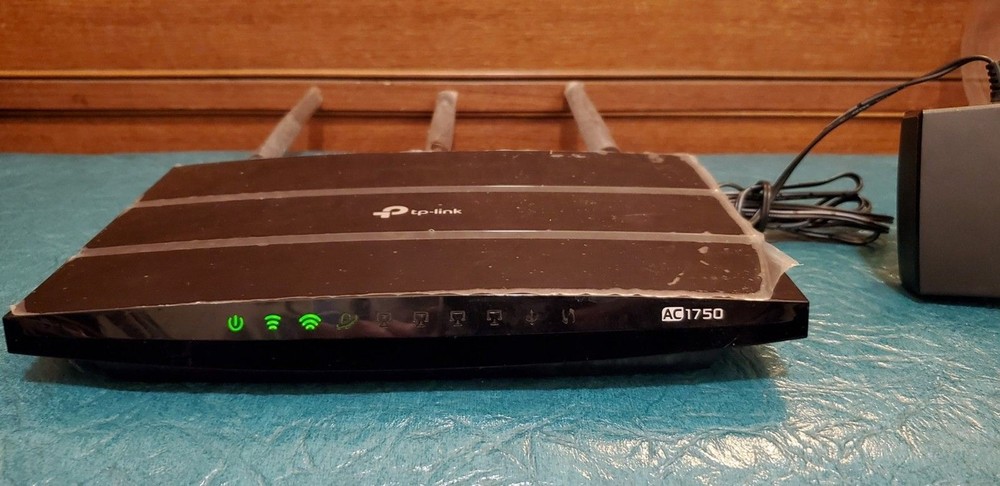 LOT Mixed Network Equipment Routers Modems Switch TP Link Netgear All Power On