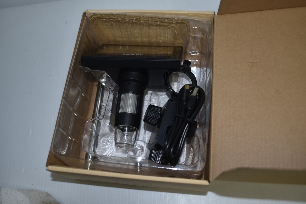 ANNLOV PORTABLE DIGITAL LCD MICROSCOPE - NEW (PLM50)