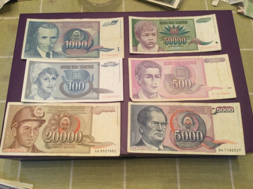 24 different Yugoslavia Dinara in Banknotes