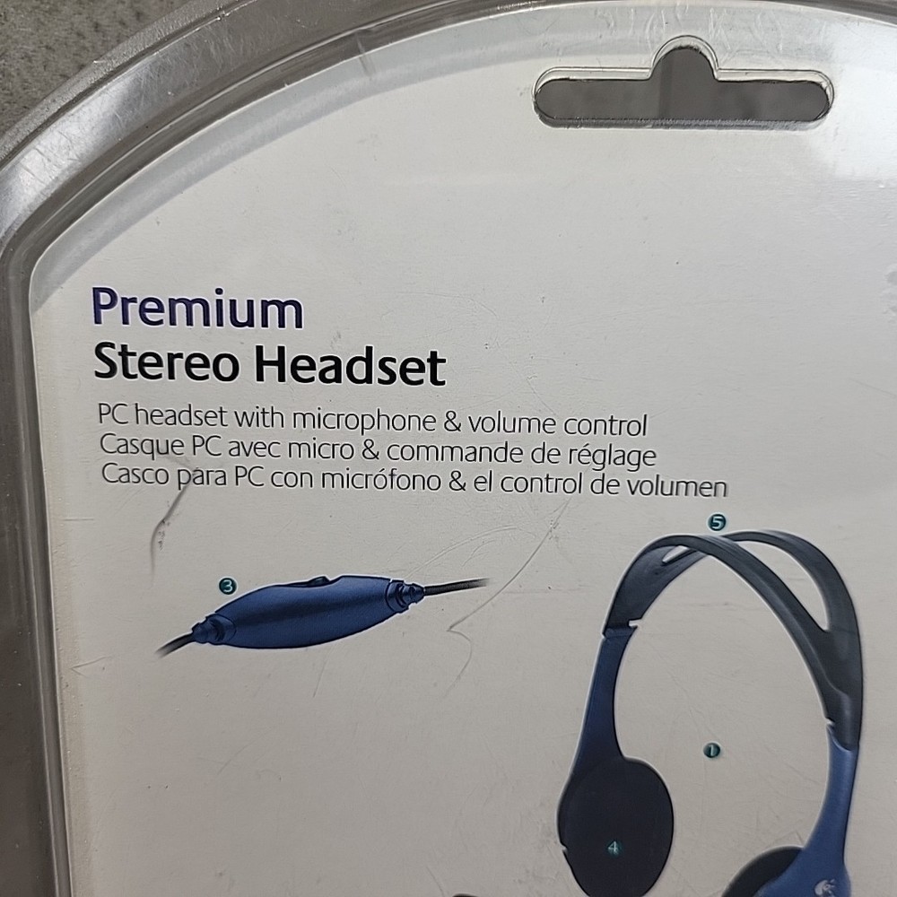 Logitech PC Premium Stereo Headset with Microphone & Volume Control *Read*