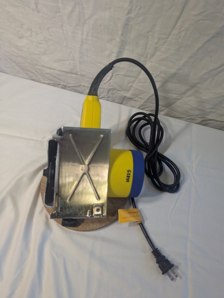 QEP 4" Handheld Tile Saw- Excellent Condition