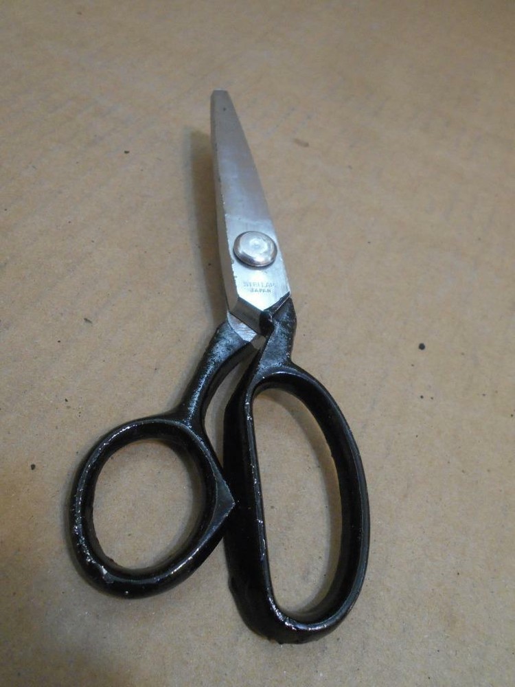 Stellar Wave Ruffle Edge Scissors ~