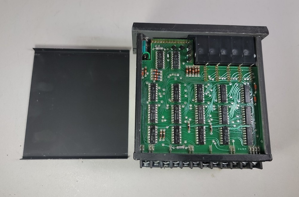 DURANT SOLID STATE 1900-512 COUNTER DISPLAY w/ RESET UNTESTED