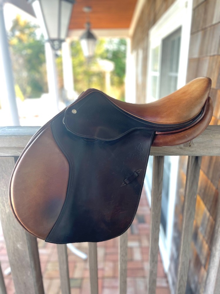 BEVAL SADDLE - 16.5” - MEDIUM TREE - TREE AND LEATHER IN PERFECT CONDITION!