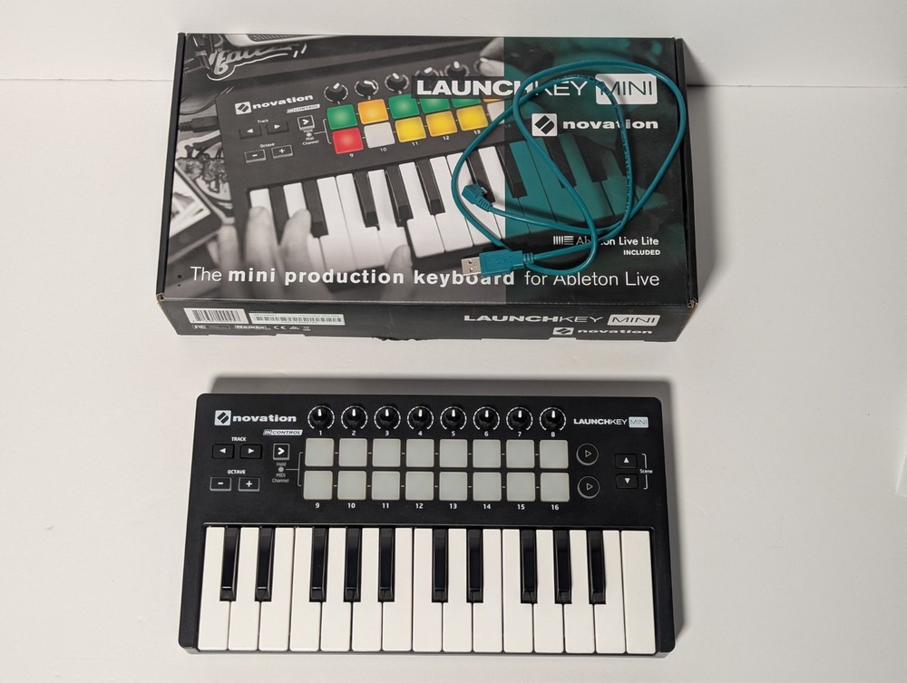 Novation Launchkey Mini MK2 USB MIDI Keyboard Controller