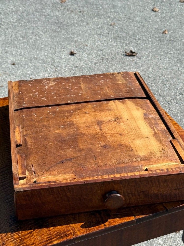 Antique tiger maple side table work stand 1 drawer sheraton 1820
