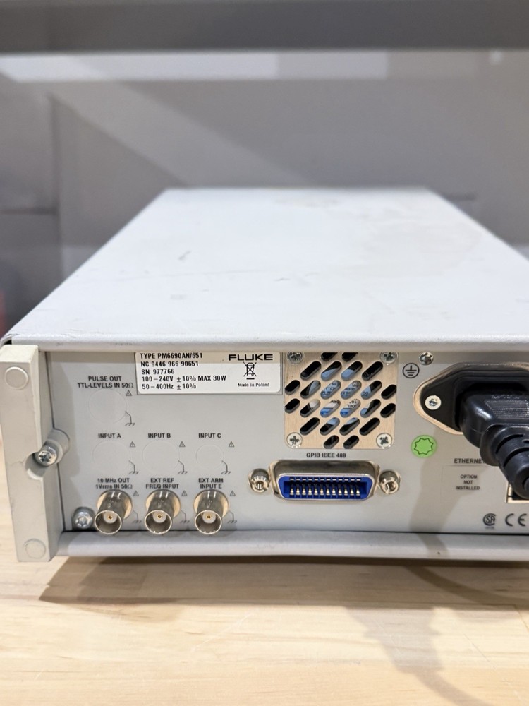 FLUKE PM6690 FREQUENCY COUNTER / TIMER ANALYZER (TESTED) SHIPS FREE