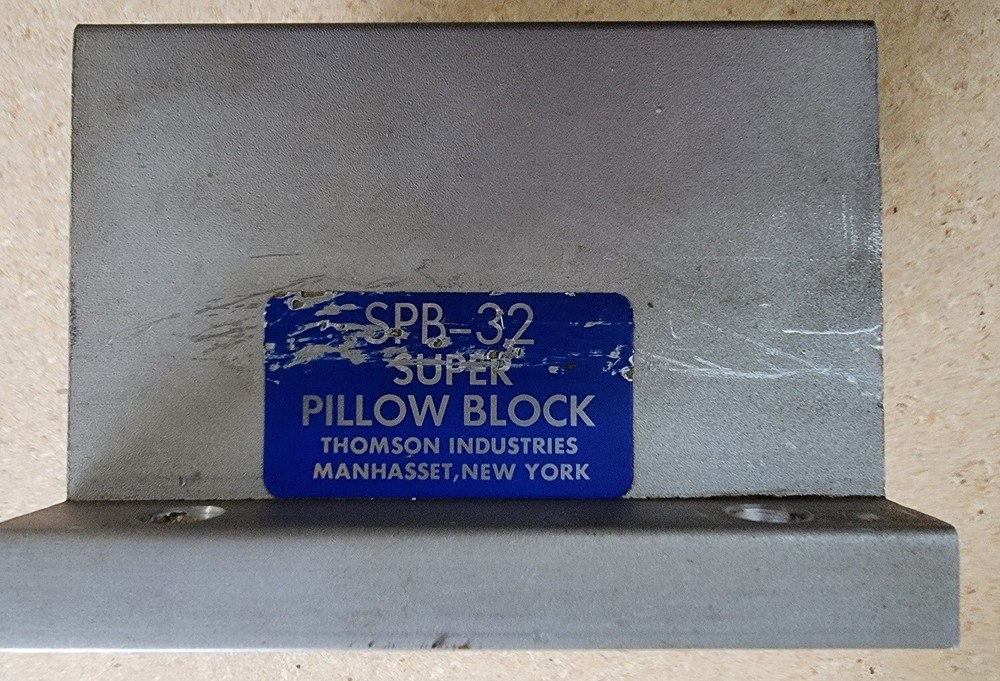 Thomson SPB 32 Linear Guide Round Shaft Pillow Block