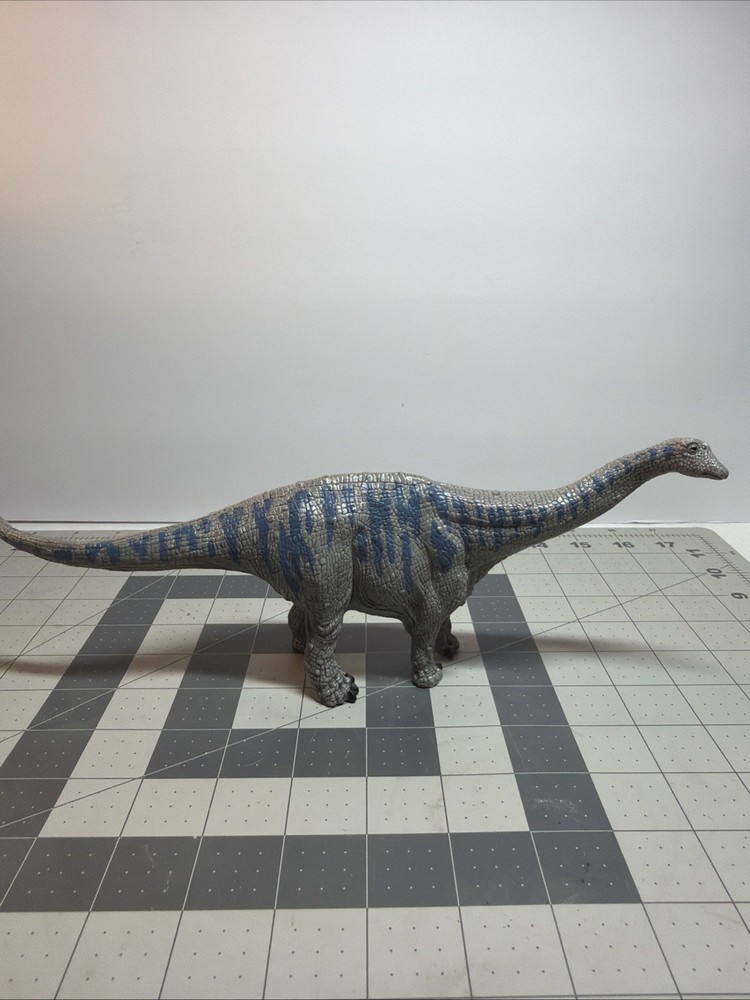 Schleich ( Germany) Dinosaurs Brontosaurus 2020 Approx 12" Long