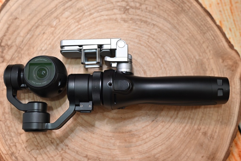 DJI OSMO HANDHELD FULLY STABILIZED 4K 12MP CAMERA