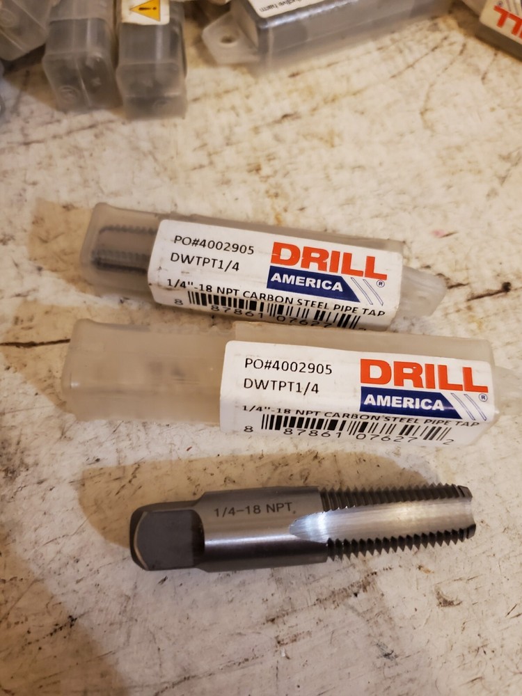 DWTPT 1/4 1/4-18 NPT Carbon Pipe Tap