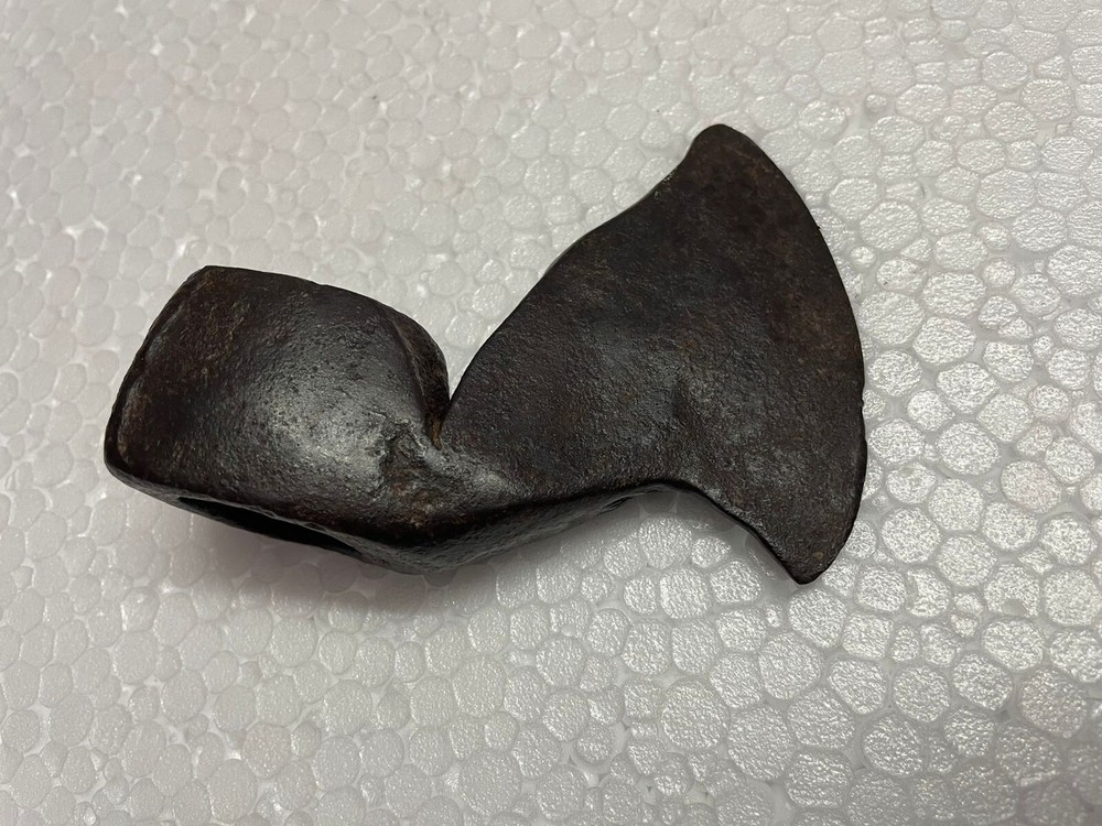 Old Vintage Hand Forged Rustic Iron Axe Hatchet / Axe Head Wood Cutter Tool E34