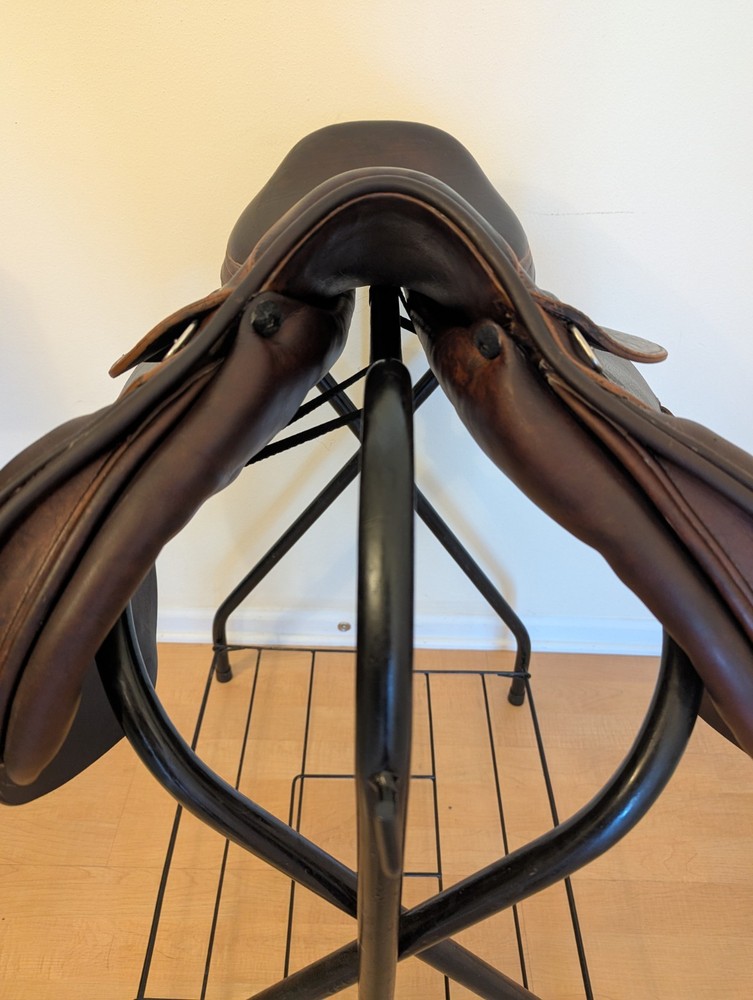 16" Prestige CC Jump Saddle, 33 M tree - wool flocked!