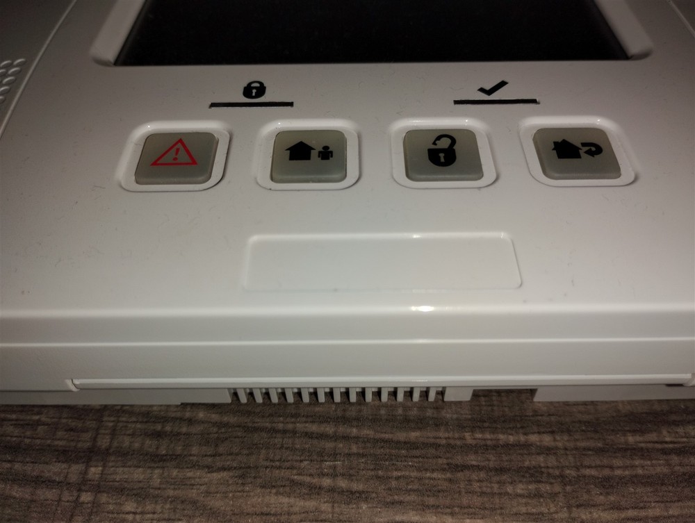 Honeywell Lynx Touch L5000 Security System LYNXTOUCH2 Control Panel Touchscreen