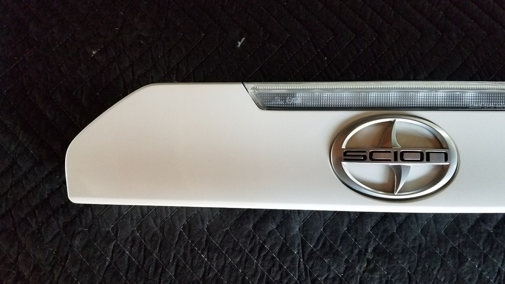 2011-16 Scion Tc Tailgate Handle Cover w/Brake Light