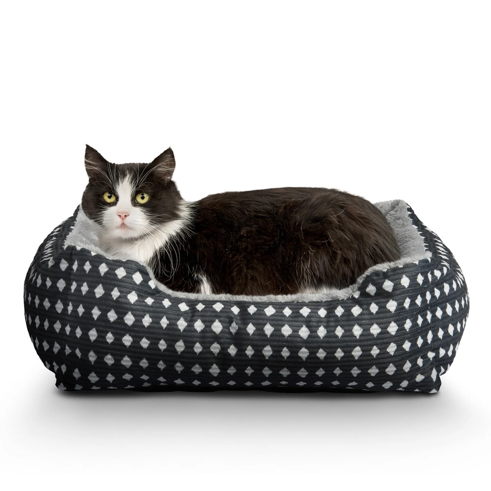 Plush Pet Bed Cuddle Bed for Small Breeds
