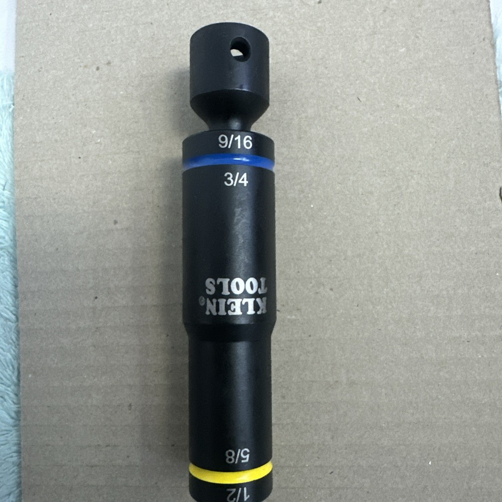 Klein Tools 66009 4-In-1 Flip Quad Socket