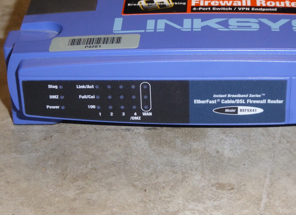 Linksys BEFSX41 EtherFast Wired Firewall Router 4-Port 10/100 VPN