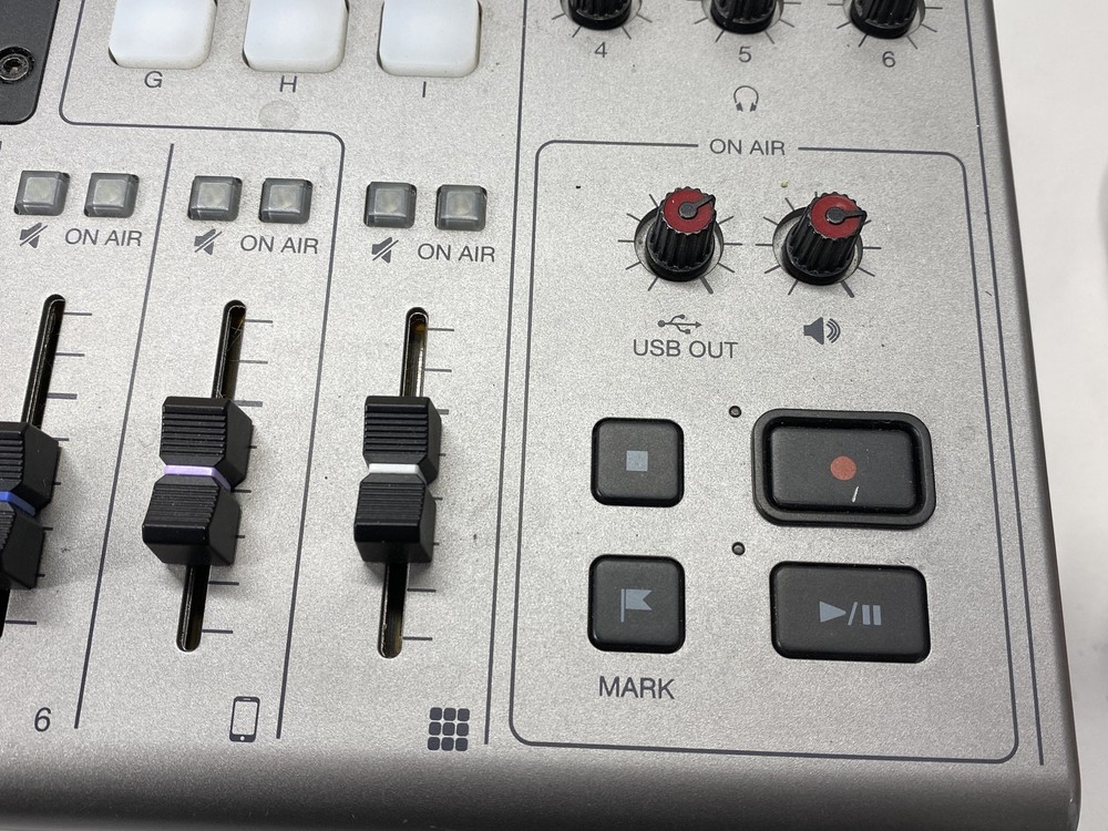 Zoom PodTrak P8 Podcast Recorder