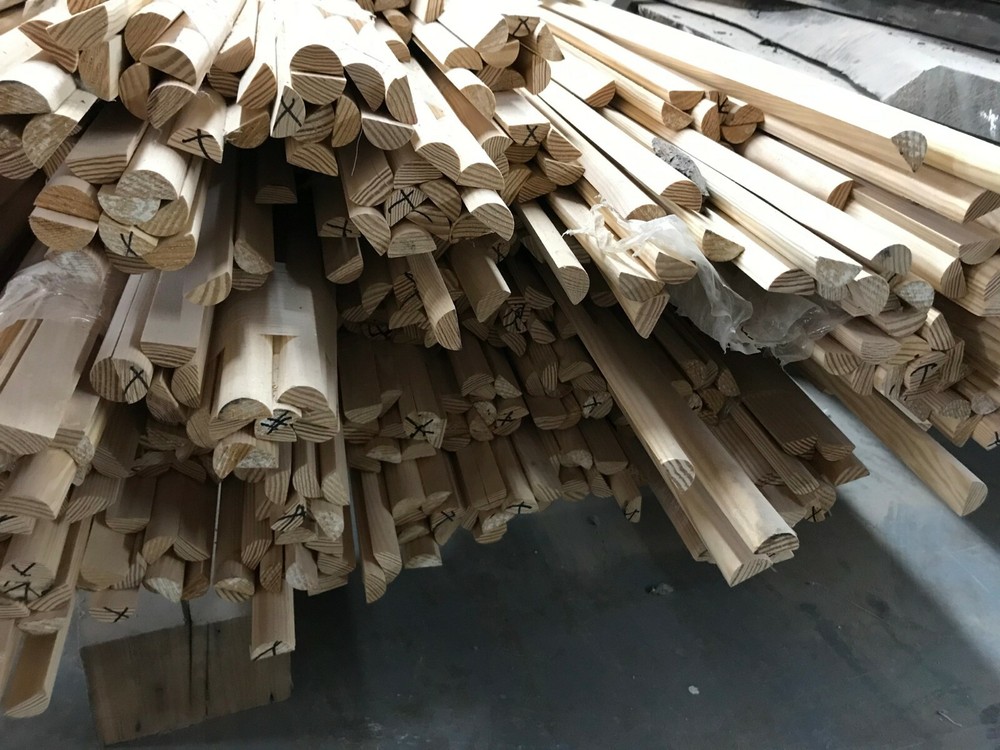 1/2 round pine molding