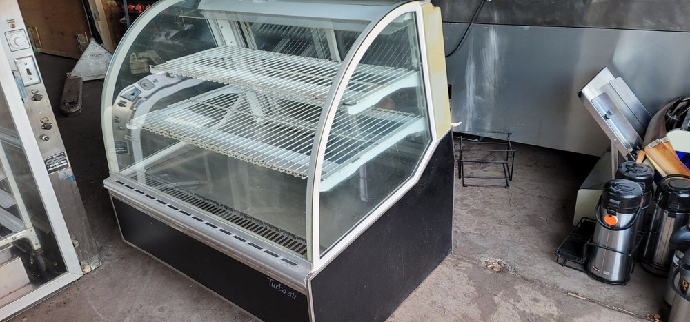 Turbo Air Curved Glass Cooled Display Case