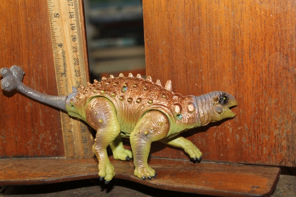 8" Plastic Dinosaur Euoplocephalus