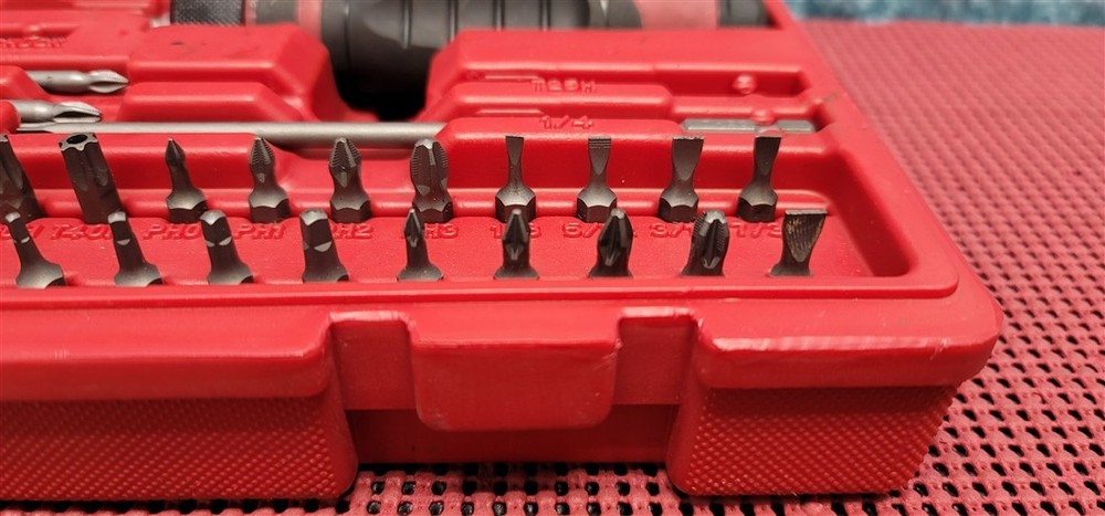 MAC TOOLS SBDR49SA MAC-GRIP RATCHETING 1/4" HEX BIT SCREWDRIVER SET 2PC MISSING