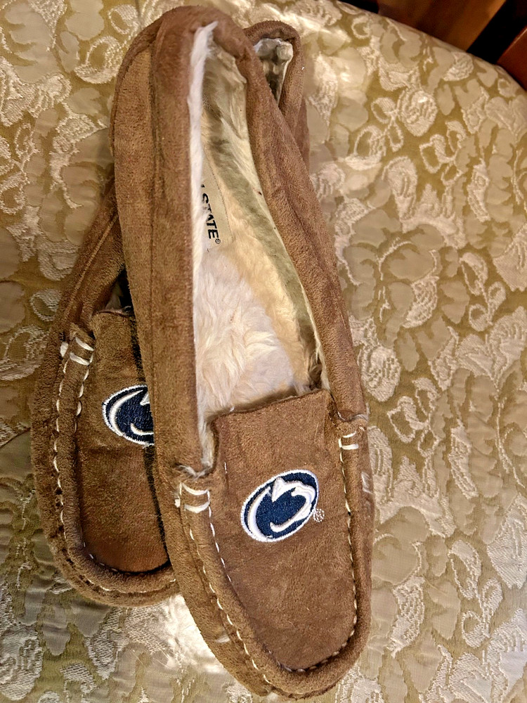 Penn State men’s moccasins Slippers Sz 9