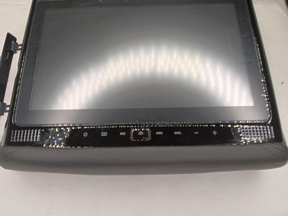 *Read Description* Chamaleon RSD-905M Rear seat Entertainment Headrest DVD 9''