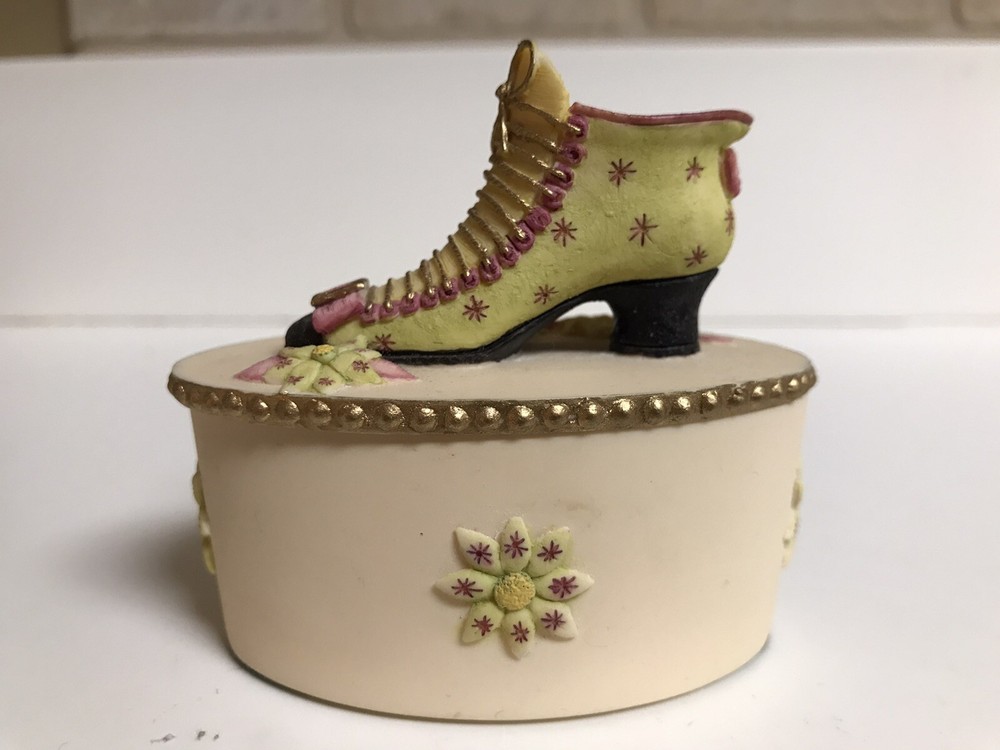 Willow Hall Charlotte Trinket Box