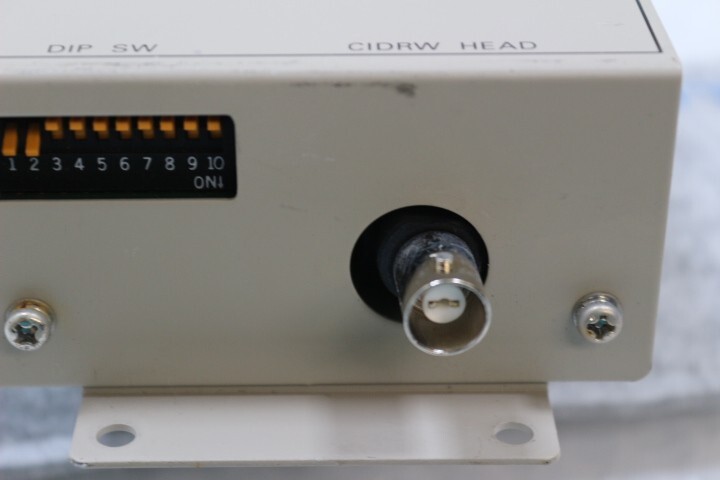 6415 Omron V640-HAM11-V2 Amplifier Unit