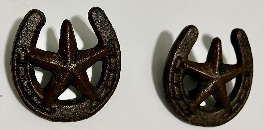 Rustic Iron Lone Star Bathroom Accessories (4 Knobs/Handles & 2 Towel Holders)
