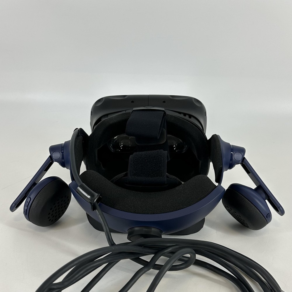 HTC Vive Pro 2 VR Headset w/ Controller/Link Box/Base Stations/USB Cable - Good