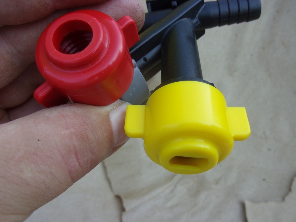 TeeJet Nozzle Body Sprayer Spray Tip Boom Fitting Double Hose Barb DF121VTT Part