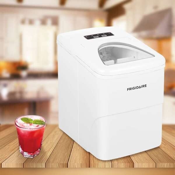 Frigidaire, 26 Lbs. Countertop Ice Maker, Bullet Shaped Ice, White