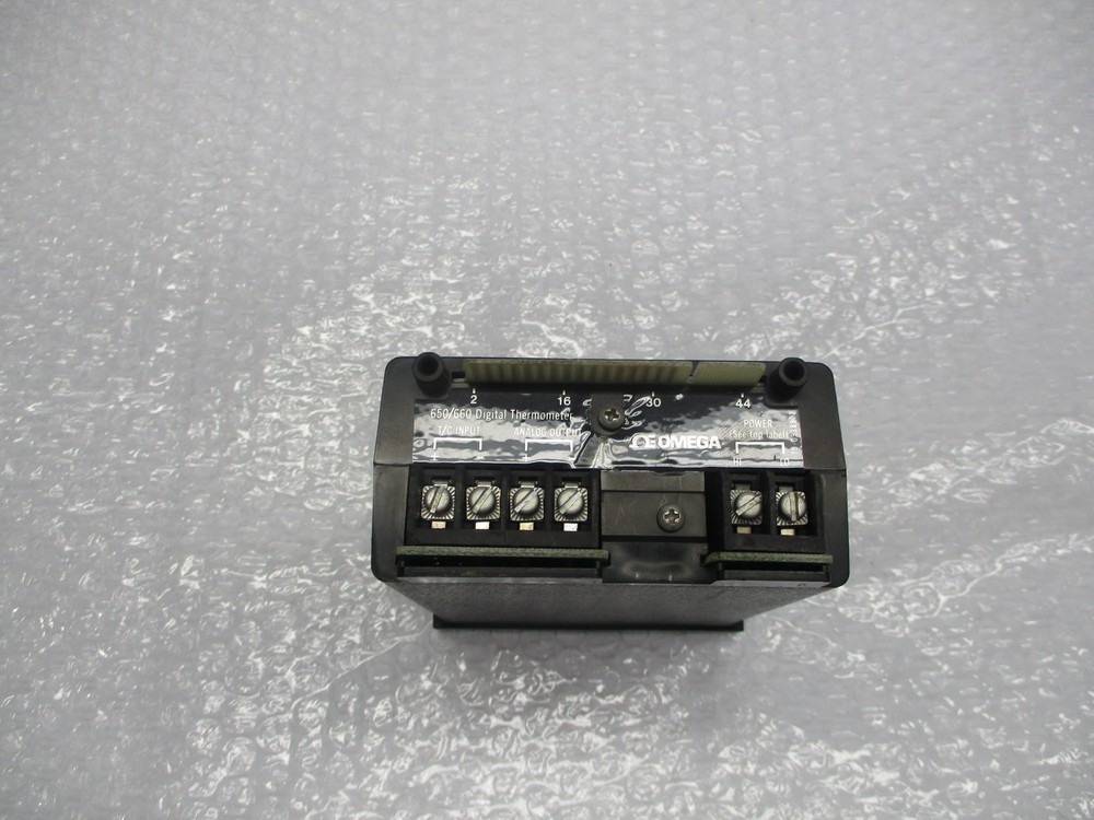 OMEGA MODEL 650 THERMOMETER UNMP