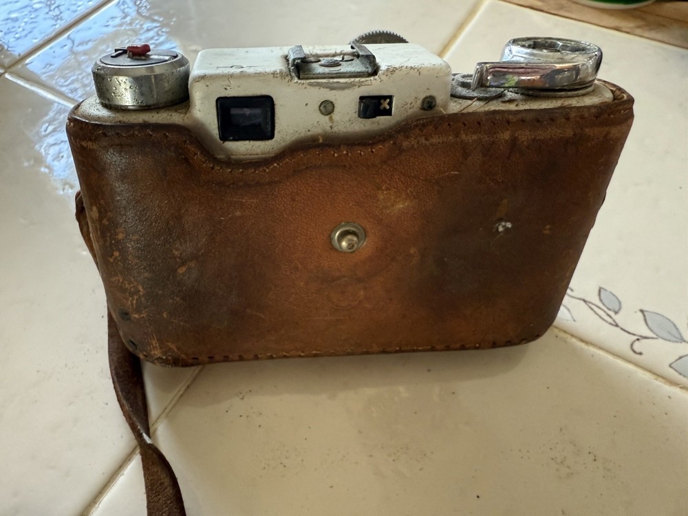 Vintage Argus C44