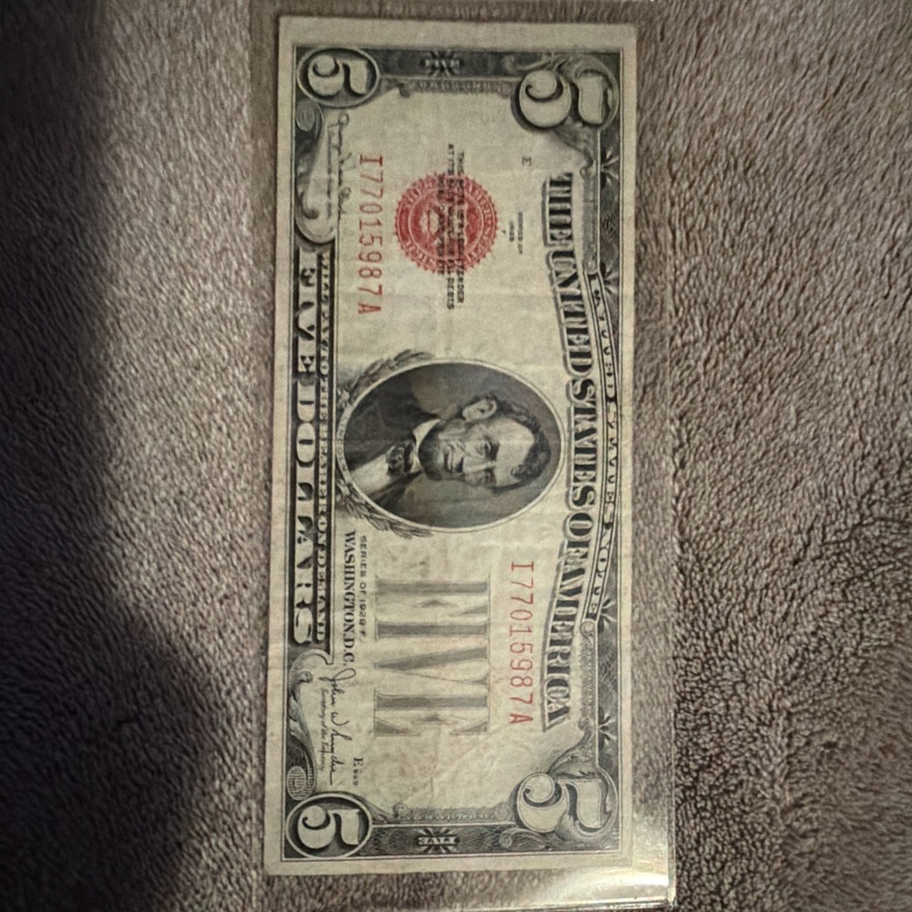 A 1928 C ~ $5 FIVE DOLLAR NOTE RED SEAL, NICE GRADE